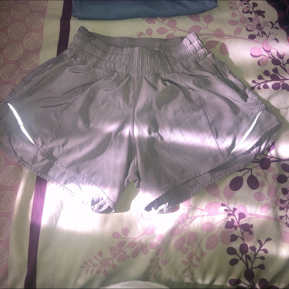 Hotty Hot short | size 2| Lululemon